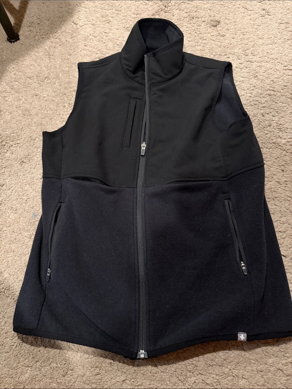 Unisex Figs Black Fleece Zip-Front Vest mens S womanβs M
